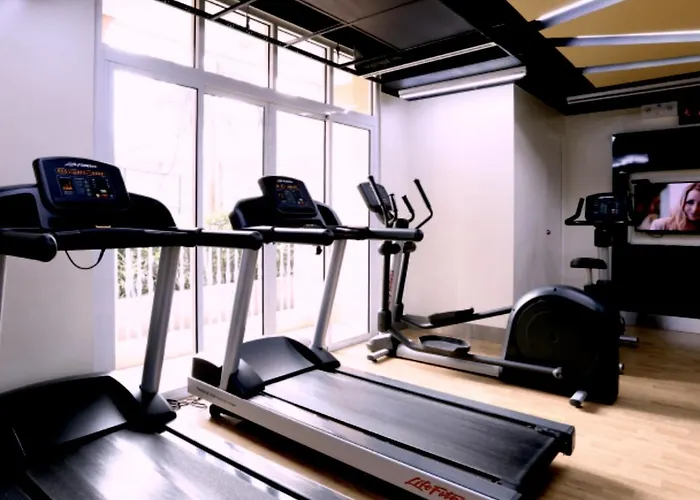 Luxury With Pa, Skyline View & Amenities