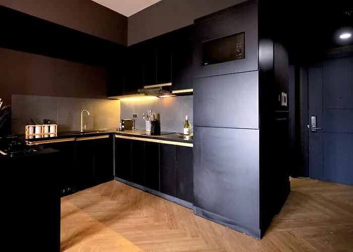 Luxury With Pa, Skyline View & Amenities Apartment Manila
